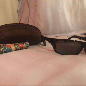 New Maui Jim Black Sunglasses